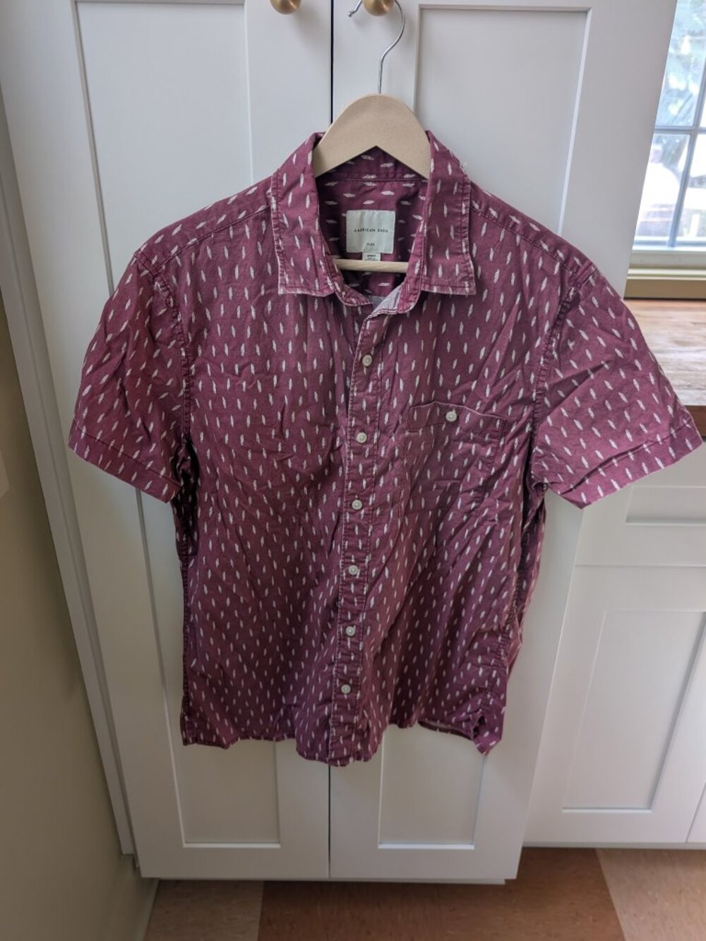 American Eagle Flex Short Sleeve Button-Up – Men's Medium